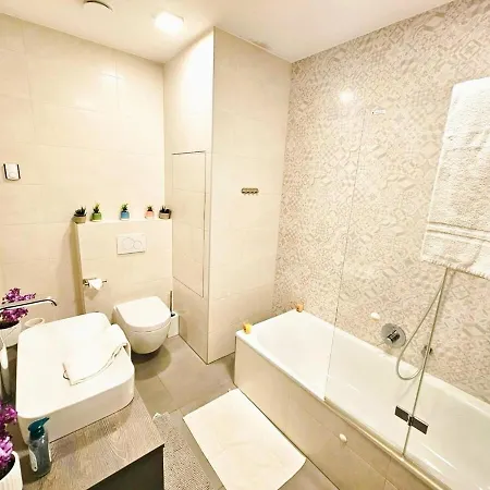 Inviting 3br Flat W Terraces&parking Included Lussemburgo