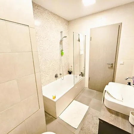 Inviting 3br Flat W Terraces&parking Included Lussemburgo